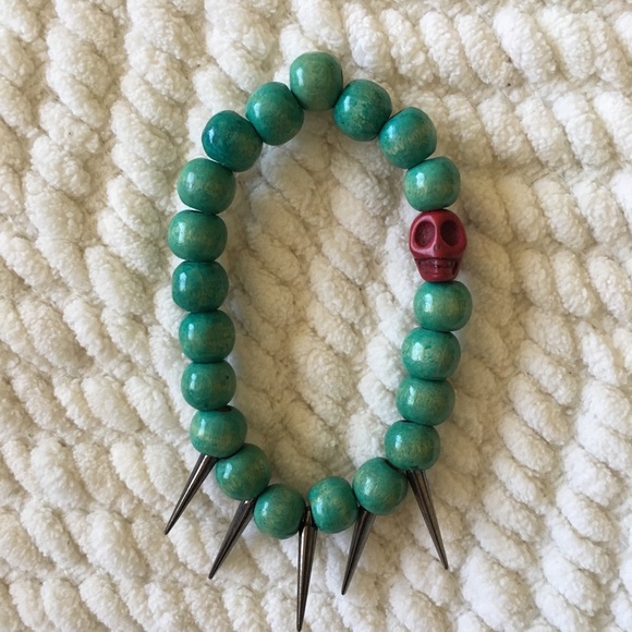 ❄️ Handmade Boho Wood Beaded charm bracelets - Picture 2 of 3